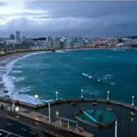 Sky Blue Cerca Playa Riazor A Coruna