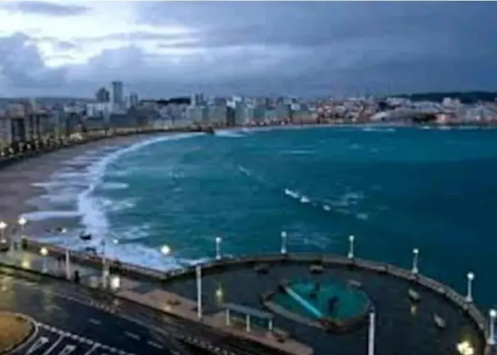 Sky Blue Cerca Playa Riazor A Coruna