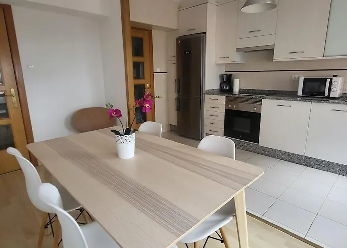 Sky Blue Cerca Playa Riazor Apartment *